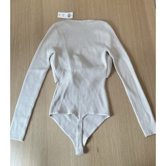 NWT Abercrombie & Fitch Soft Ribbed Wrap Bodysuit Size Medium - Picture 4 of 7